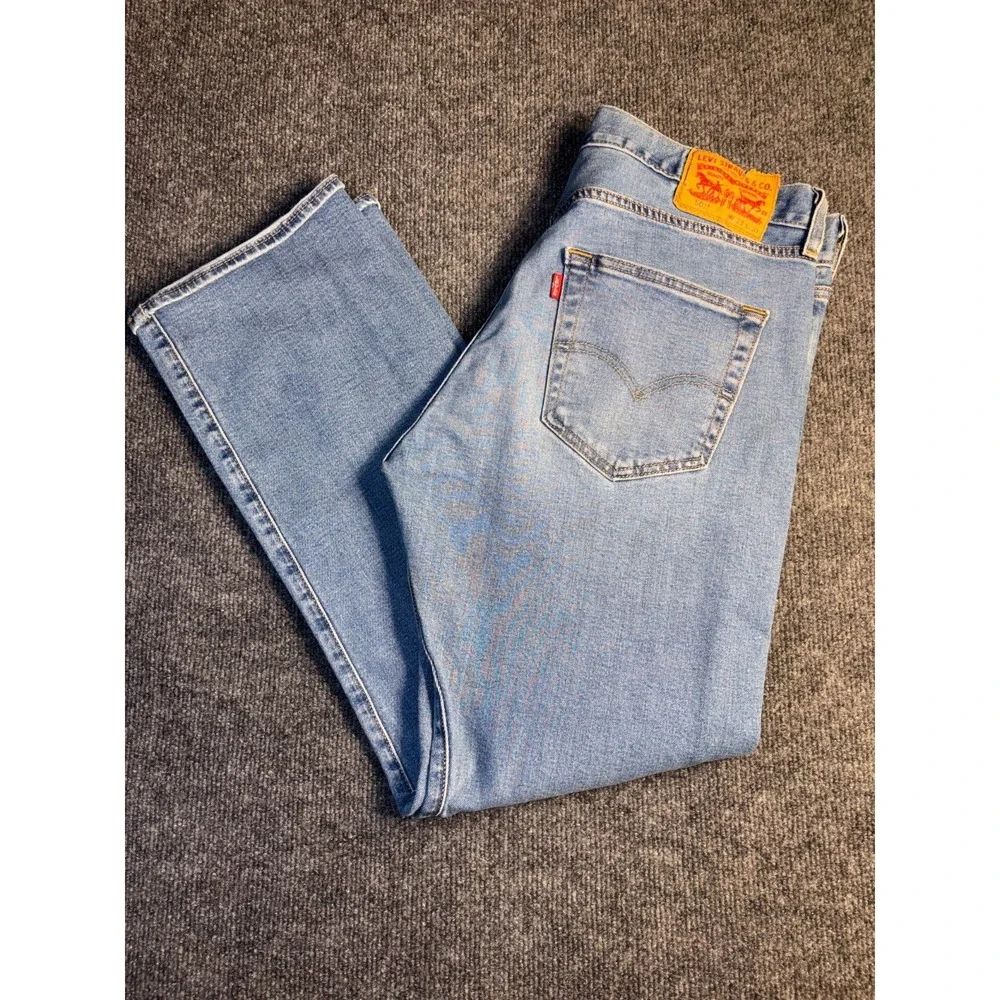 Levi's 501 Jeans Men's 33x30 Blue Denim Original Fit Straight Leg Button Fly‎